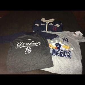 (NWT) {Majestic} Yankees Baseball T-Shirt